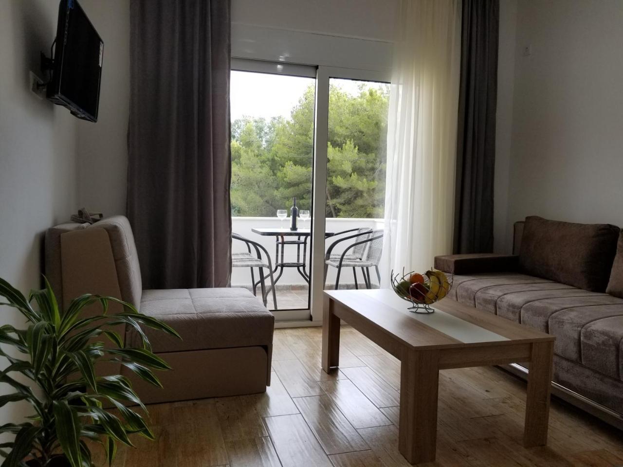 Riviera Inn Apartments Ulcinj Ngoại thất bức ảnh