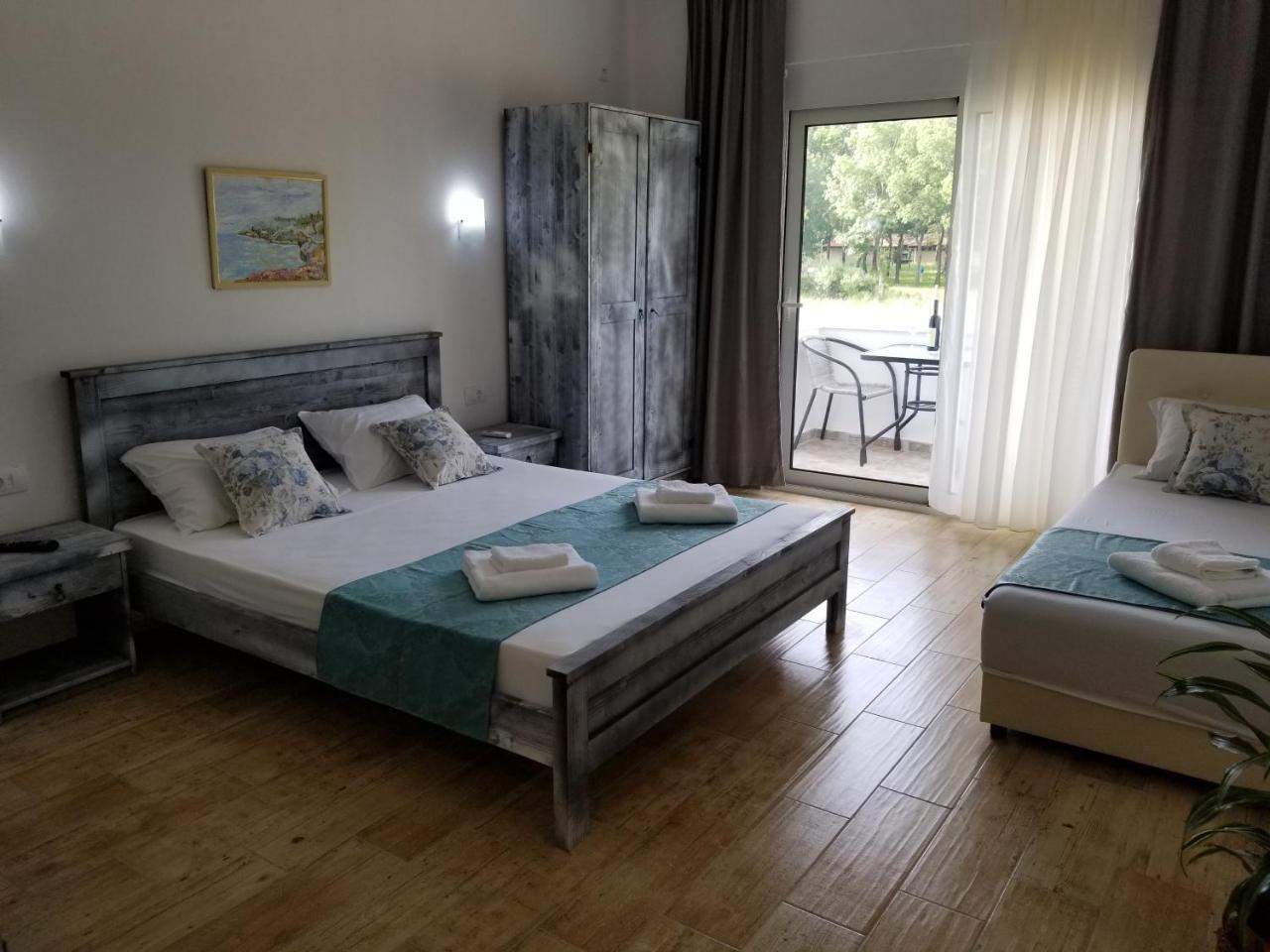 Riviera Inn Apartments Ulcinj Ngoại thất bức ảnh